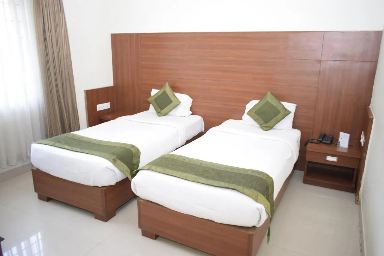 ***  Hotel Golden Castle Майсур Индия